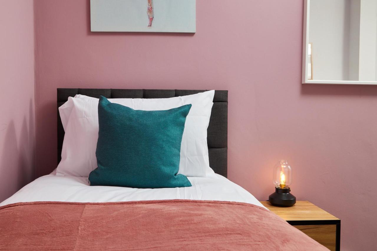 Wonderful Apartment In Bath With Garden - Sleeps 8 Dış mekan fotoğraf